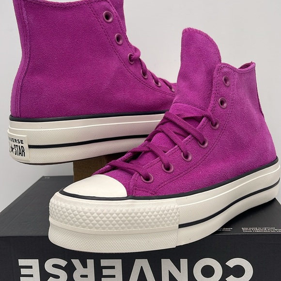 Converse WMNS CTAS LIFT HI
QUANTUM VIOLET/EGRET/BLACK A11143C Platforms Sneakers - Picture 2 of 16